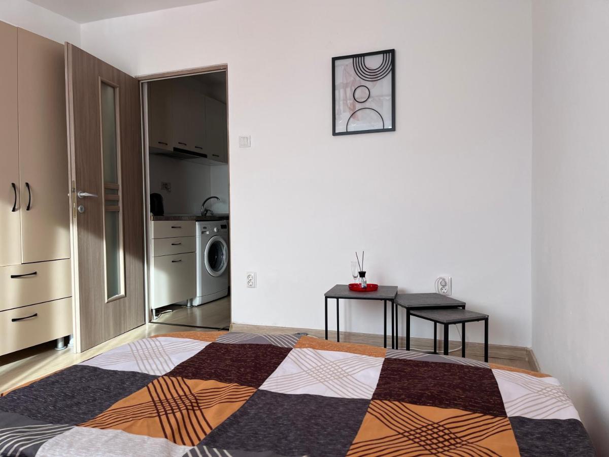Apart Uta 2 Apartment Arad Exterior photo