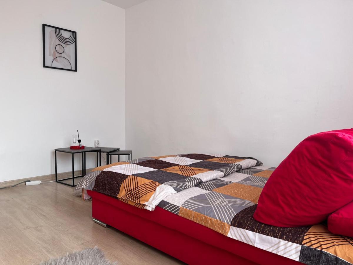 Apart Uta 2 Apartment Arad Exterior photo